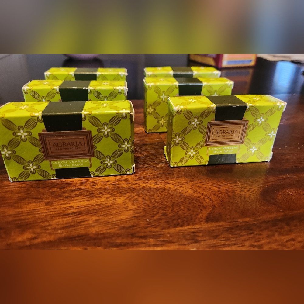 Agraria Lemon Verbena Bath Soap - Vibrant Green. New In Box Lot. 1.7 Oz